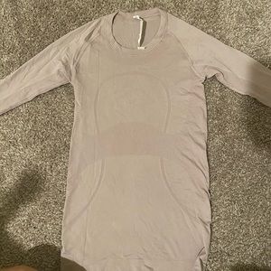 Lululemon long sleeve shirt